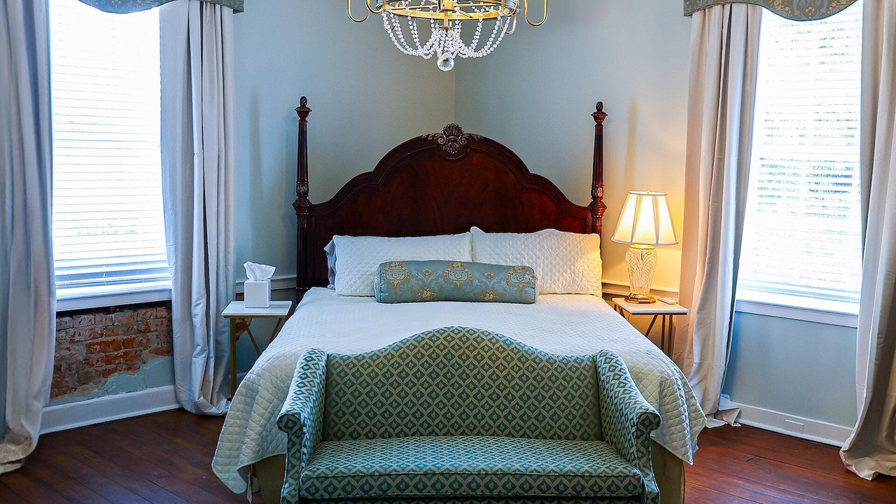 Photo of Bedroom in Destrehan