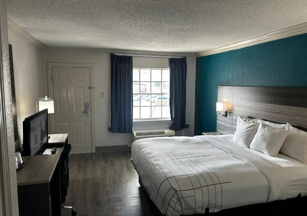 Photo of Bedroom in Metairie