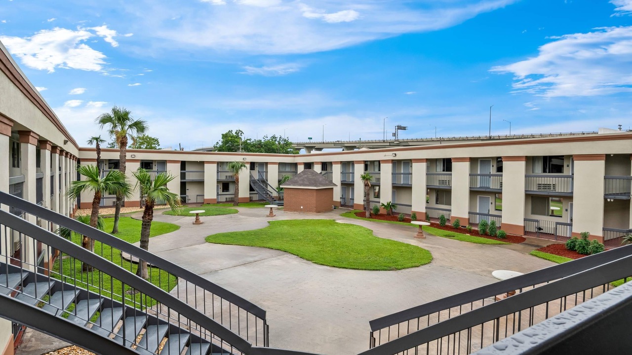 Photo of Outdoor in Harvey