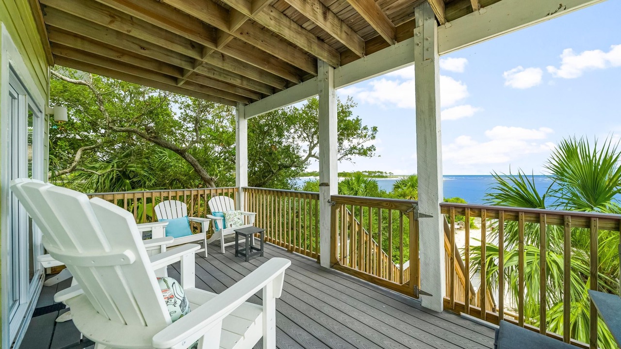 Photo of Patio Balcony in Indian Pass