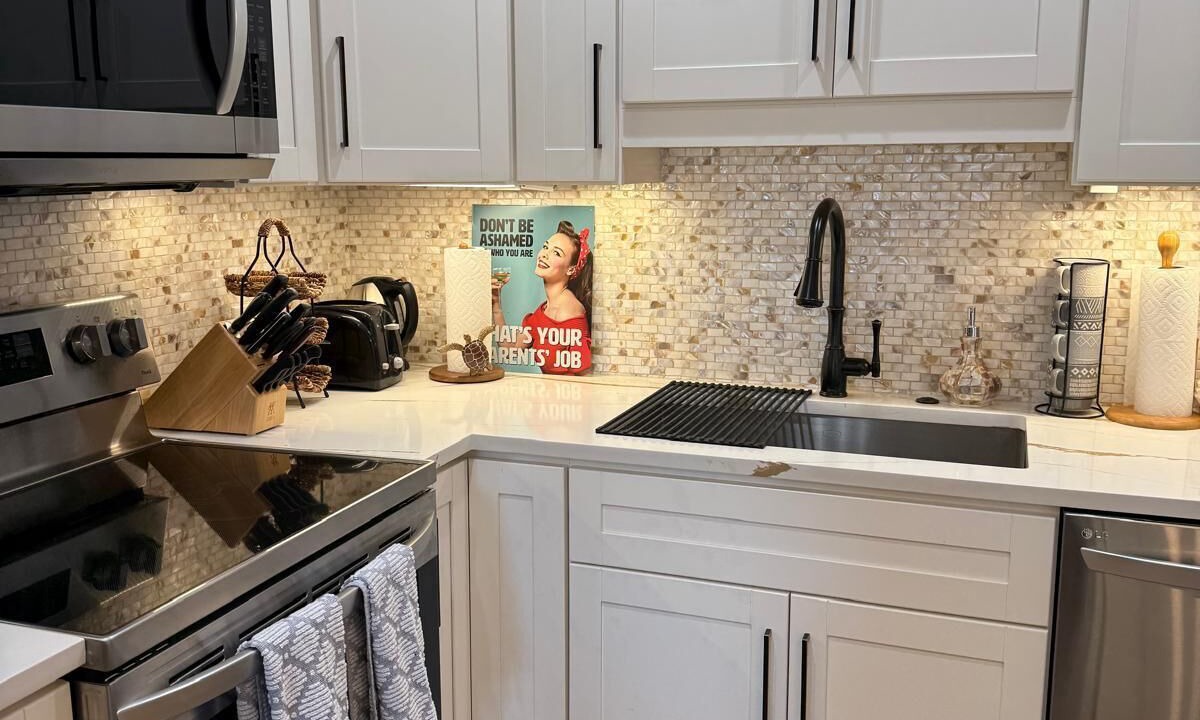 Photo of Kitchen in Royal Harbor