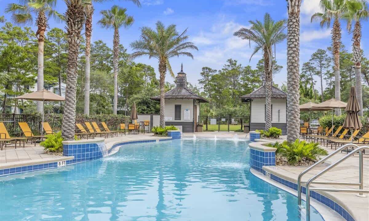 Photo of Outdoor in White's Gulfview