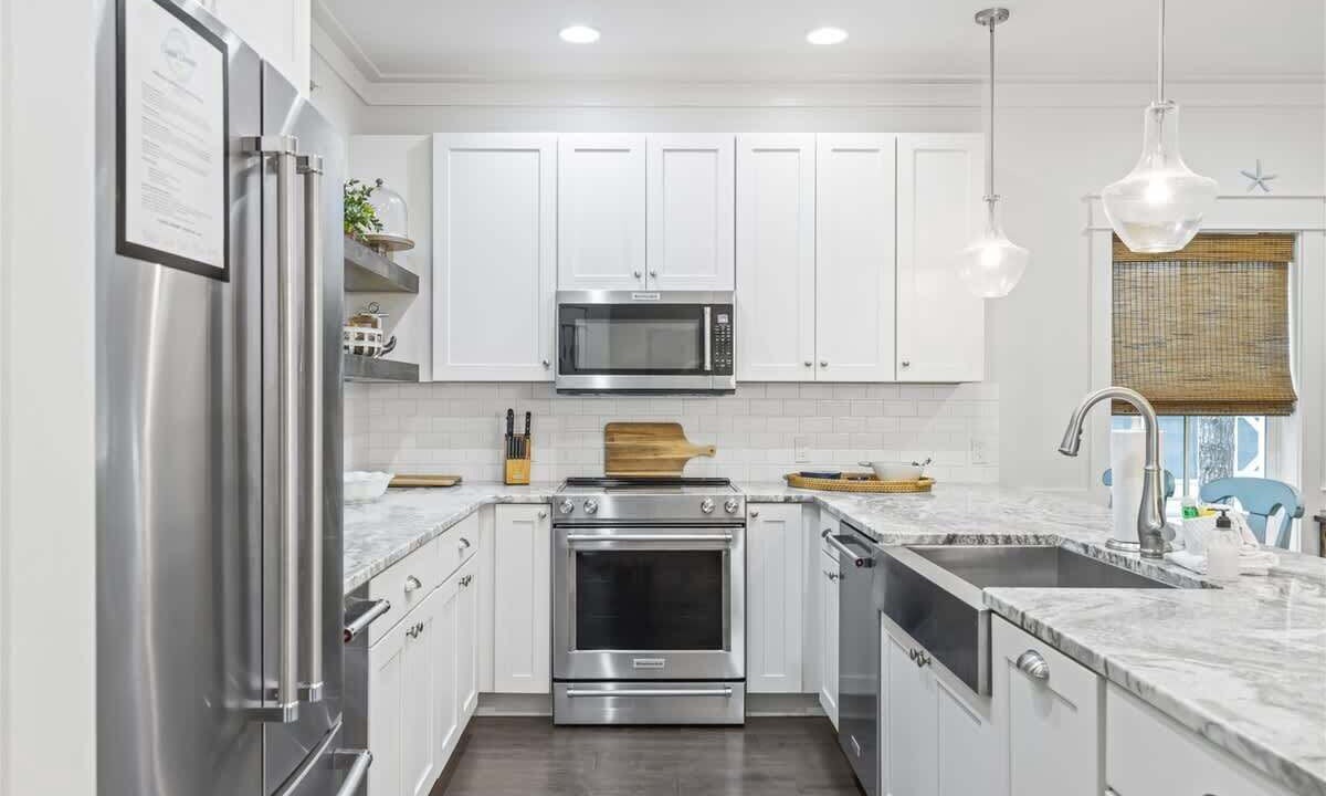 Photo of Kitchen in White's Gulfview