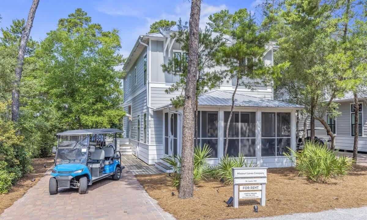 Photo of Outdoor in White's Gulfview