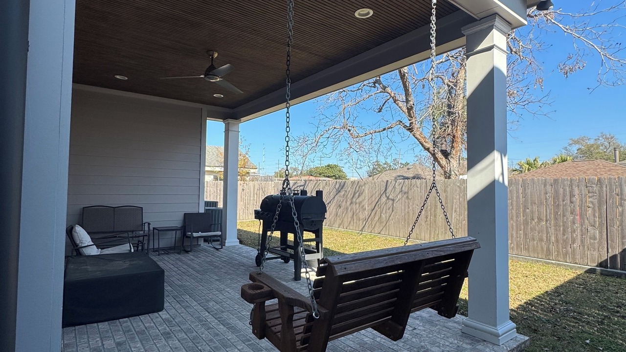 Photo of Patio Balcony in Bonnabel Place