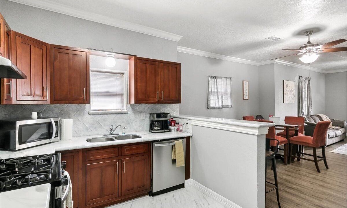 Photo of Kitchen in Groves