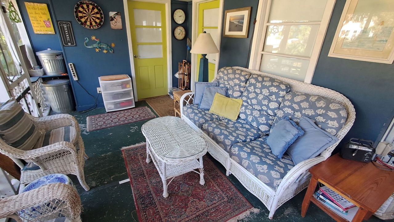 Photo of Livingroom in Apalachicola