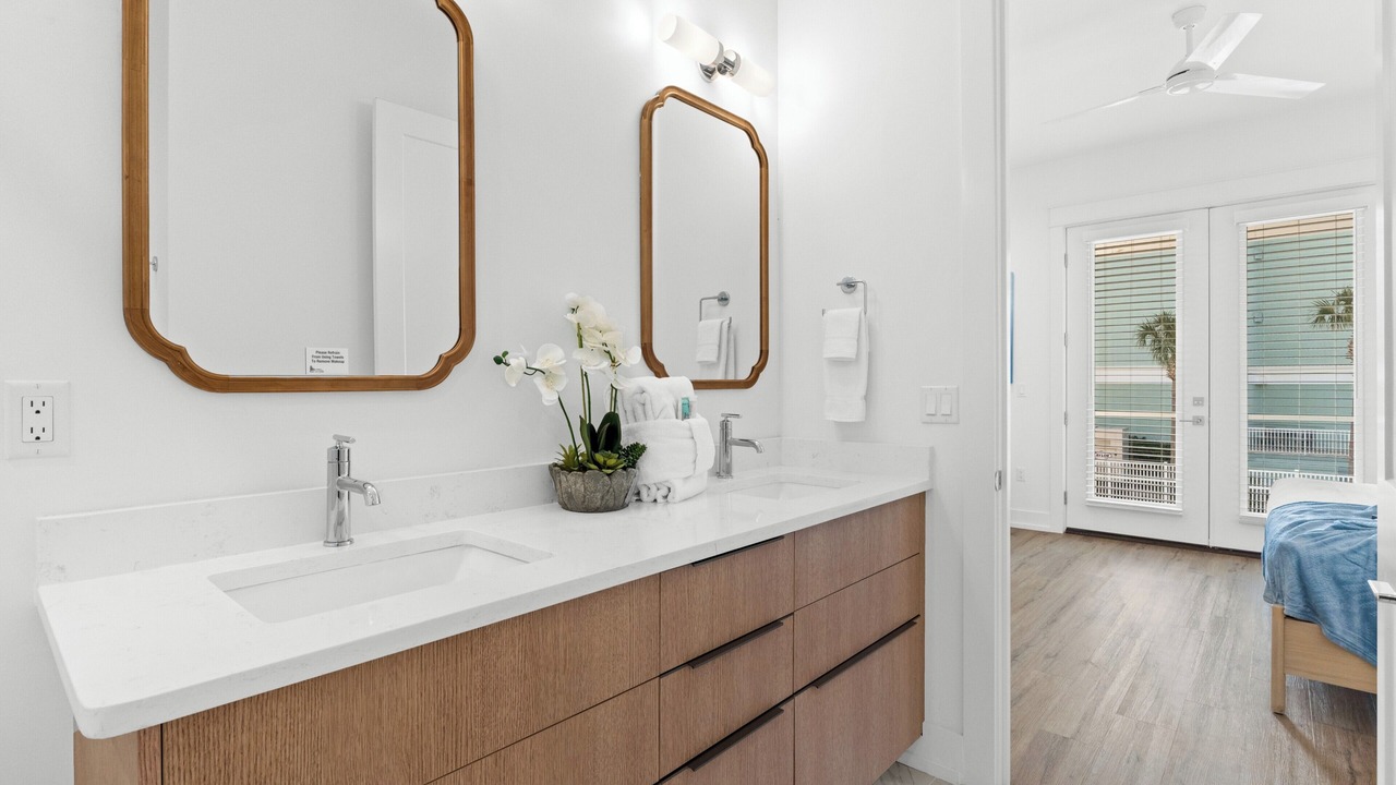 Photo of Bathroom in Silver Sands Beach