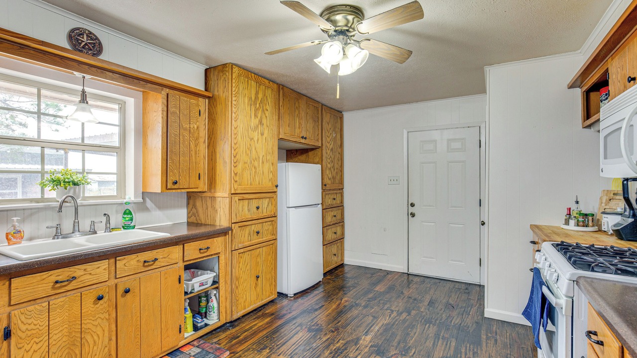 Photo of Kitchen in Corsicana
