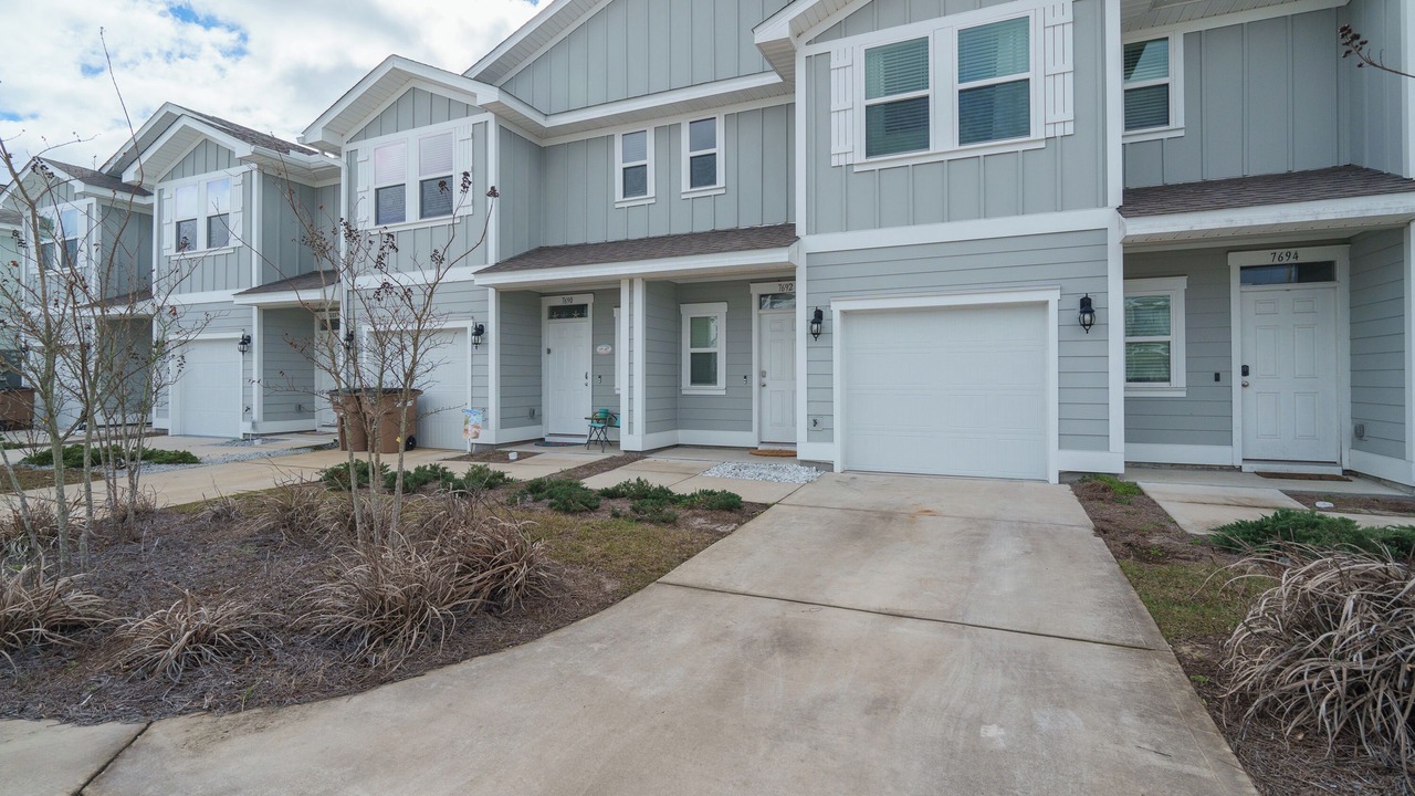 Photo of Outdoor in Thomas Drive