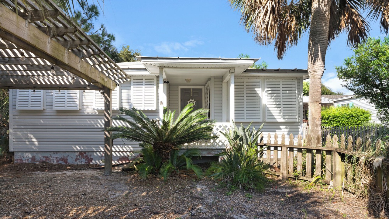 Photo of Outdoor in Laguna Beach Estates
