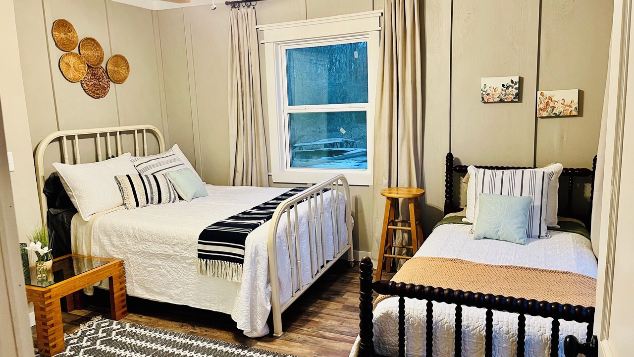 Photo of Bedroom in Jones