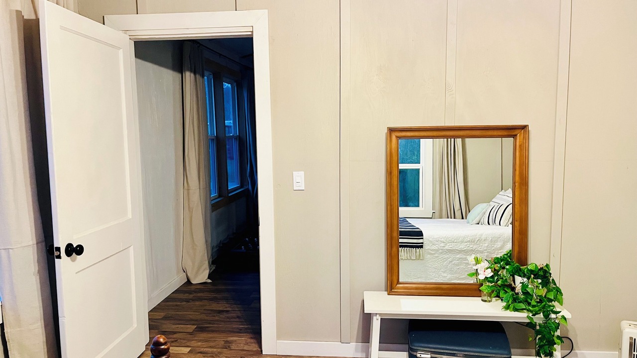 Photo of Bedroom in Jones