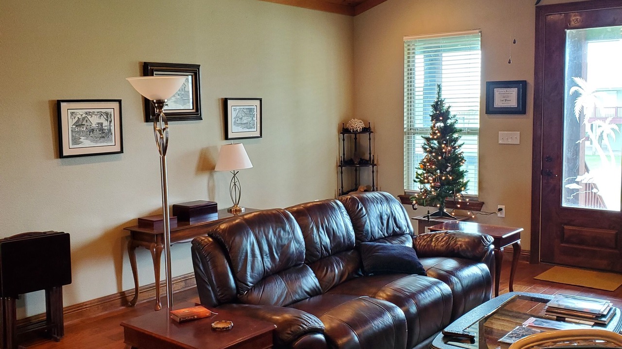 Photo of Livingroom in Hackberry
