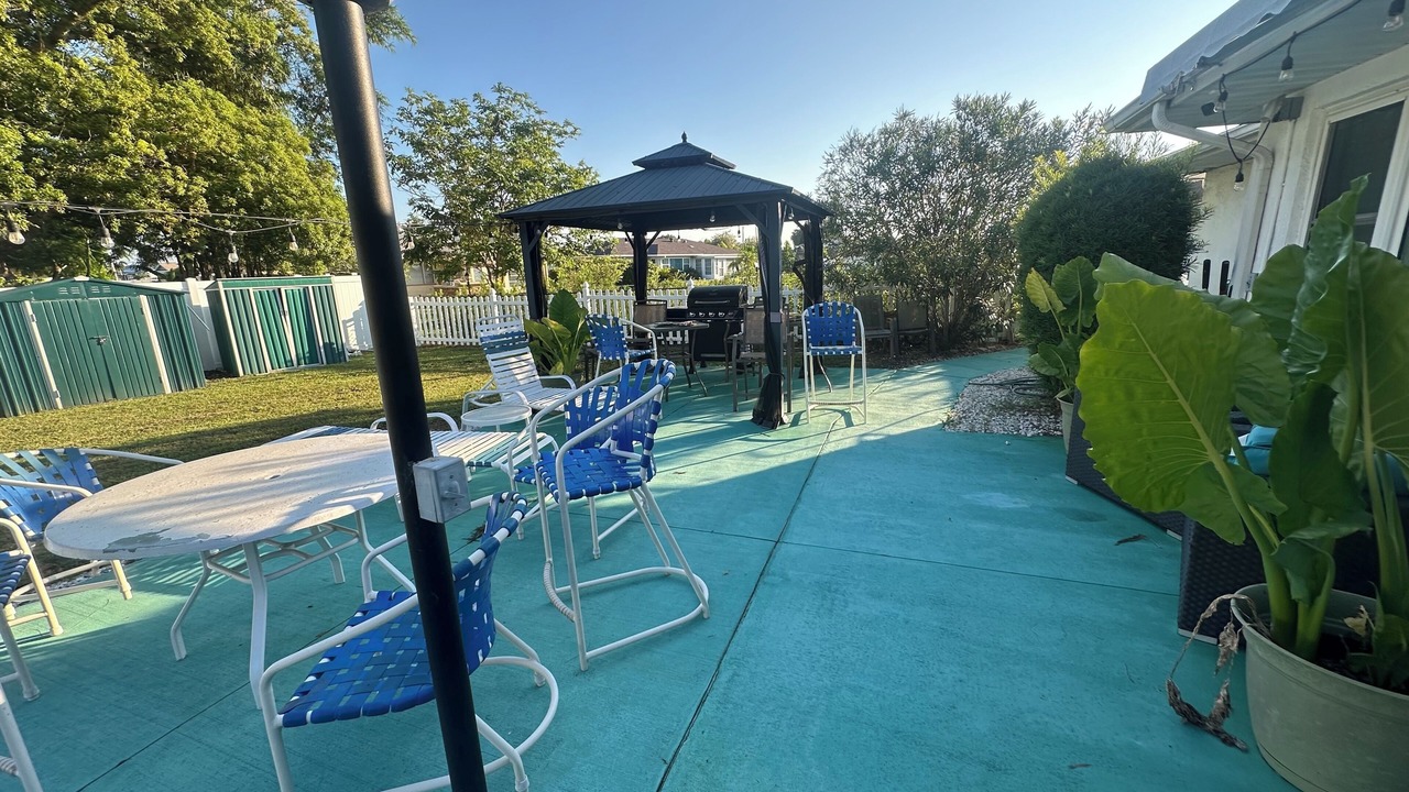 Photo of Outdoor in Sun City Center Unit 32