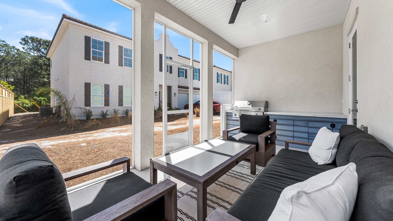 Photo of Patio Balcony in Four Mile Village