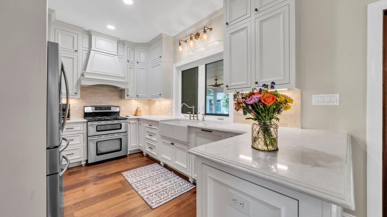 Photo of Kitchen in White's Gulfview