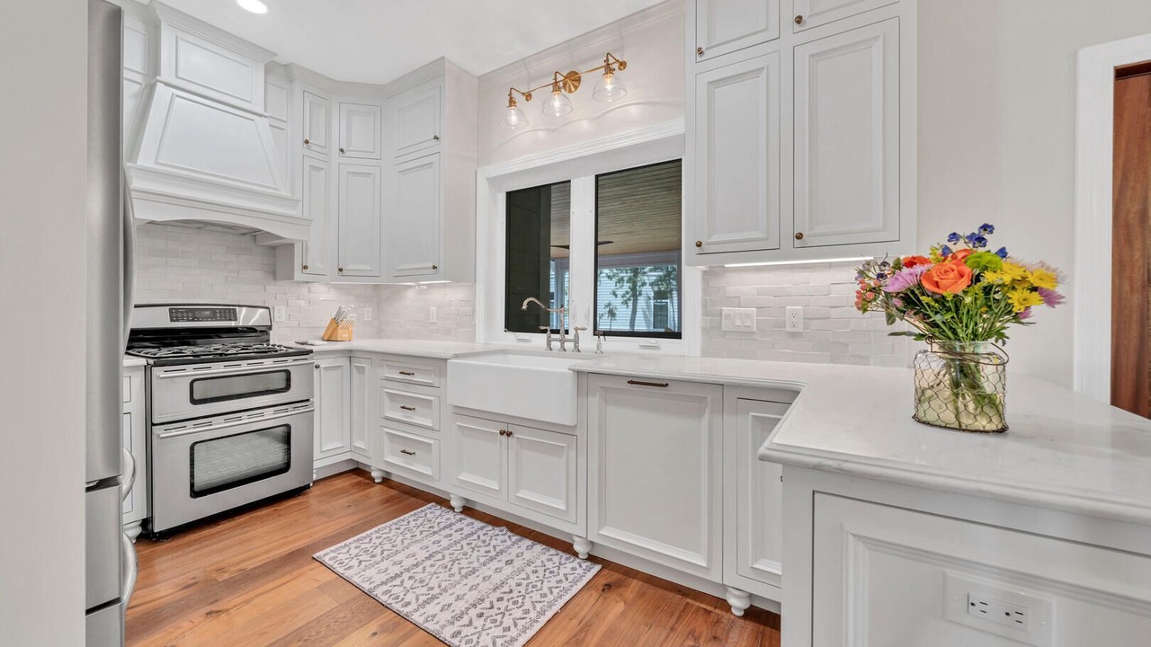 Photo of Kitchen in White's Gulfview