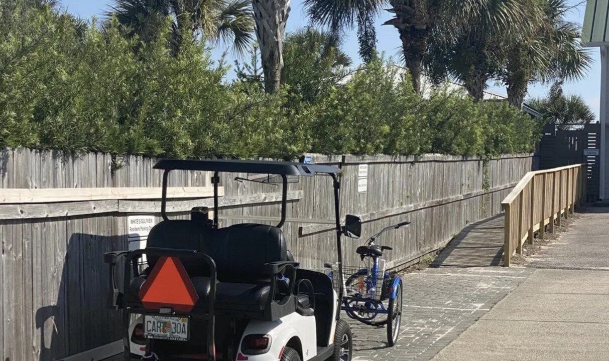 Photo of Outdoor in White's Gulfview
