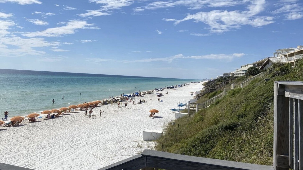 Photo of Outdoor in White's Gulfview
