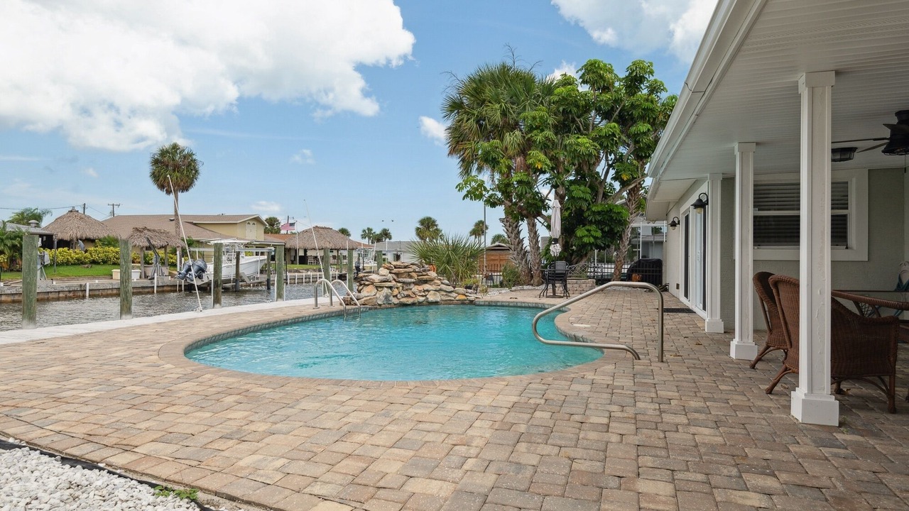 Photo of Outdoor in Palm Harbor Estates