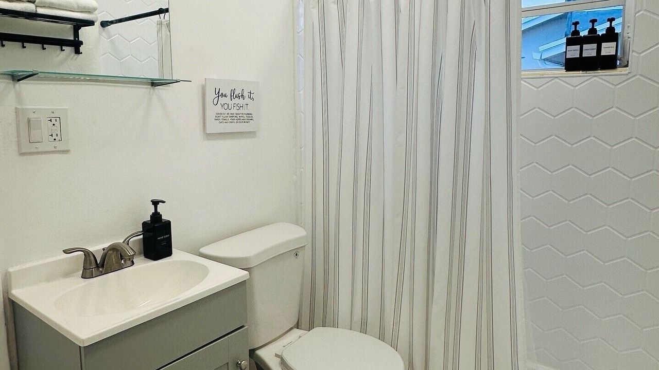 Photo of Bathroom in Wilton Manors