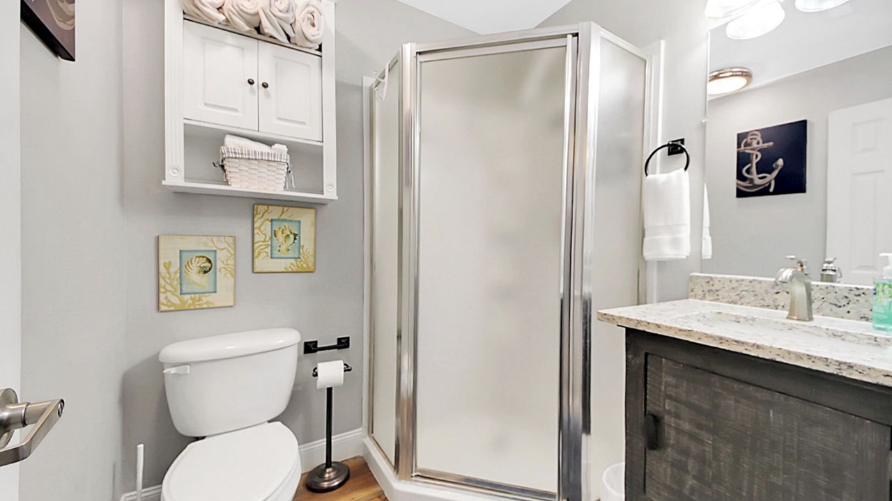 Photo of Bathroom in Gulf Park Estates