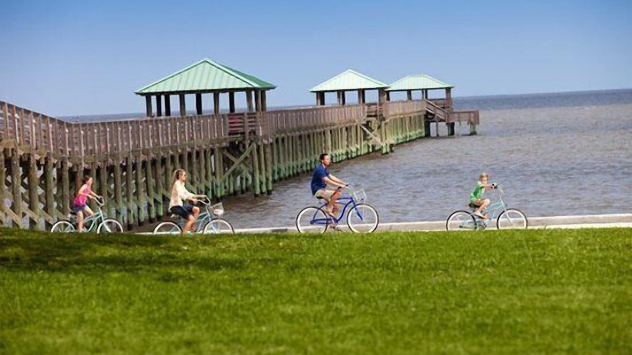 Photo of Others in Gulf Park Estates
