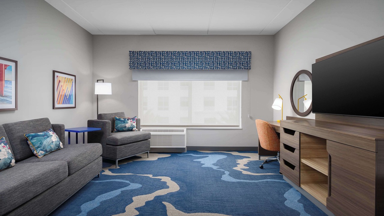 Photo of Livingroom in Isles of Collier Preserve