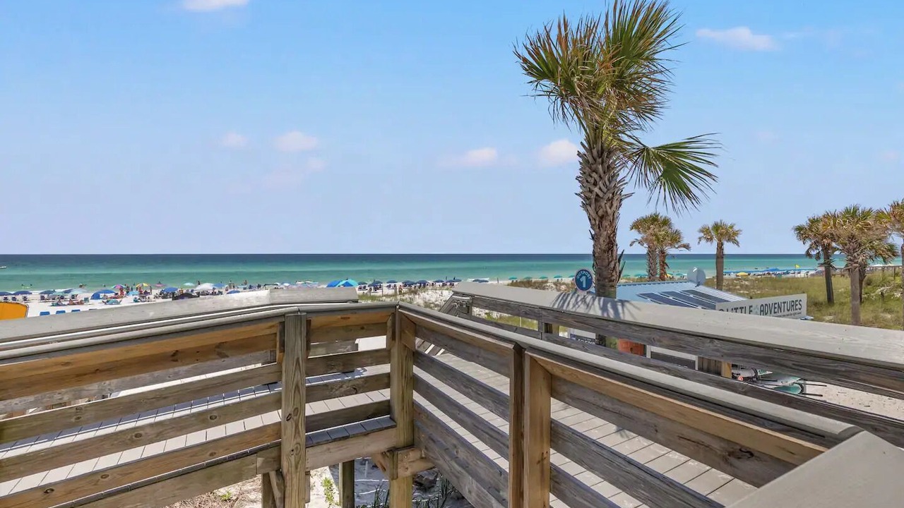 Photo of Outdoor in Crystal Shores