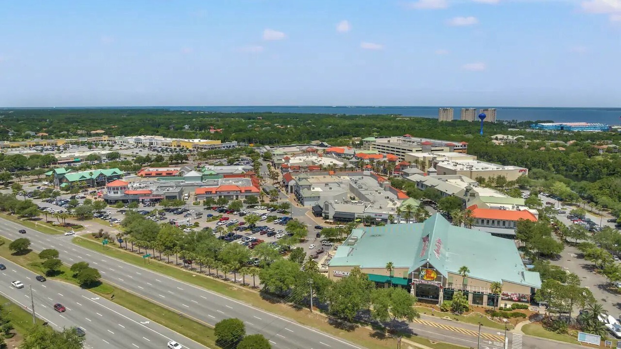 Photo of Outdoor in Crystal Shores