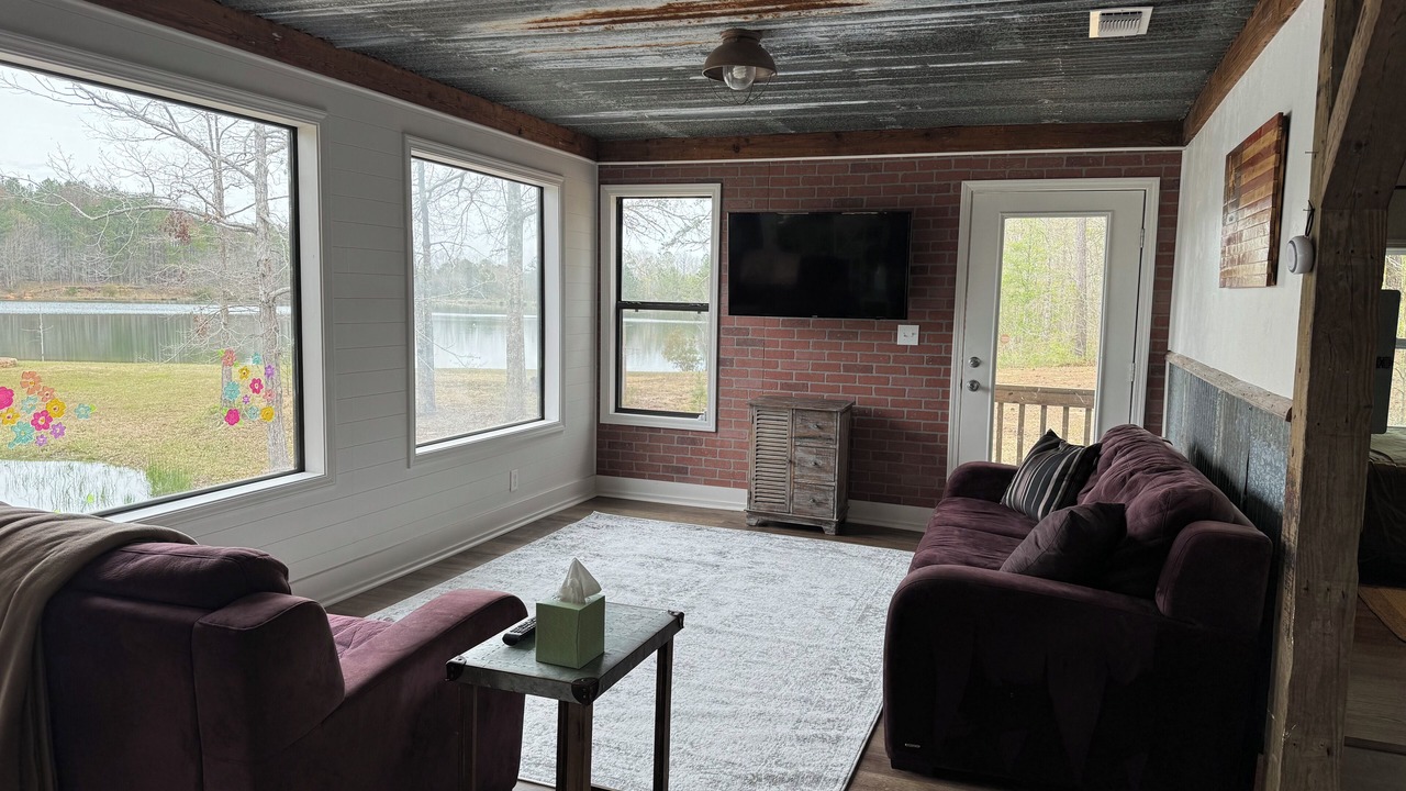 Photo of Livingroom in Hazlehurst