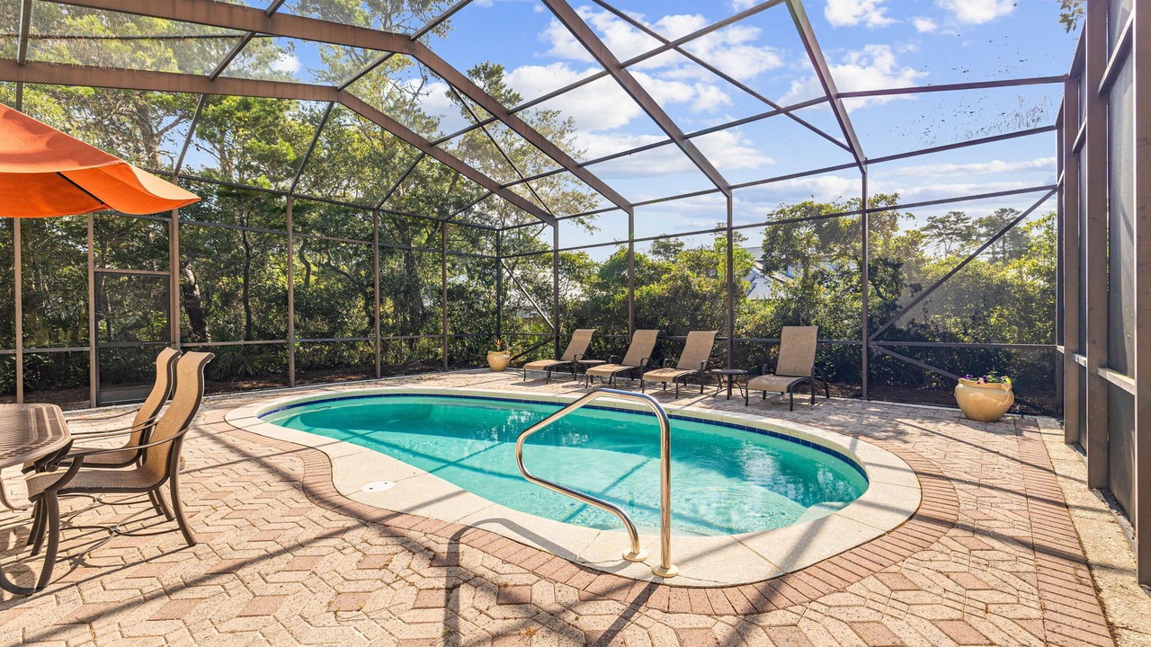 Photo of Outdoor in White's Gulfview