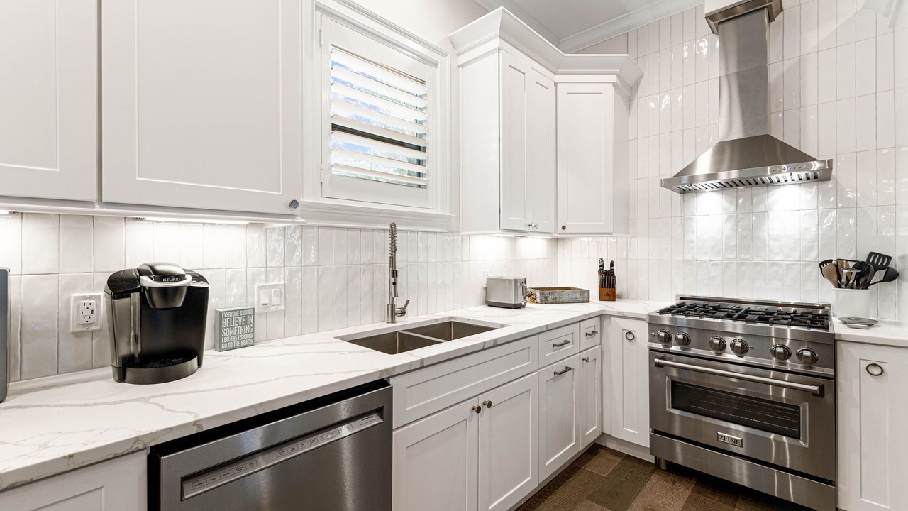 Photo of Kitchen in White's Gulfview