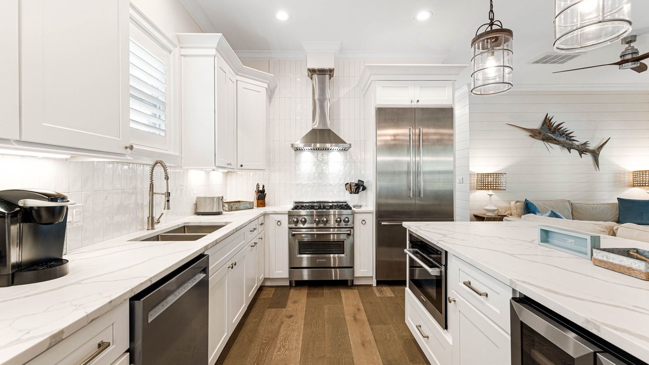 Photo of Kitchen in White's Gulfview