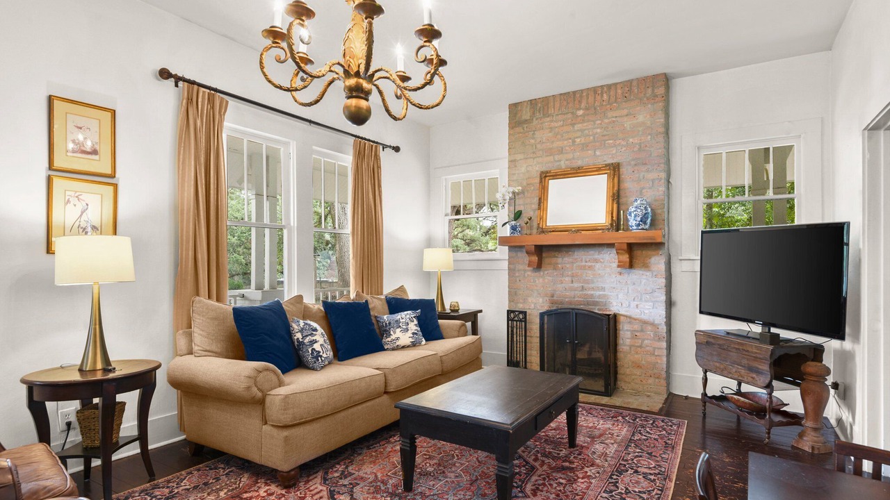 Photo of Livingroom in Clinton