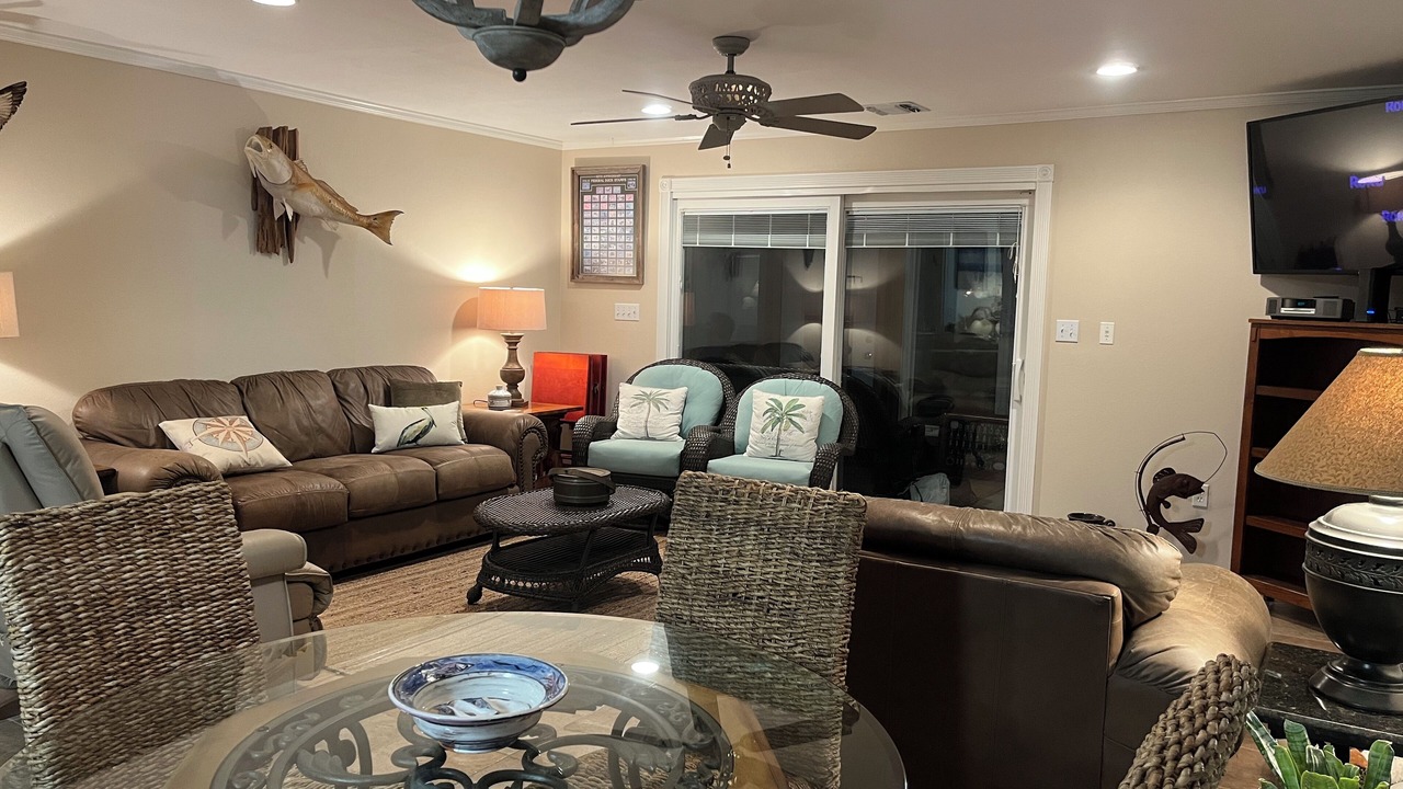 Photo of Livingroom in Cocodrie
