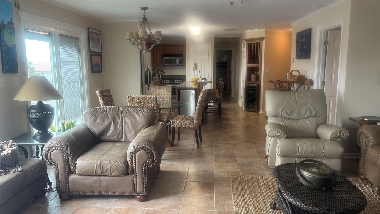 Photo of Livingroom in Cocodrie