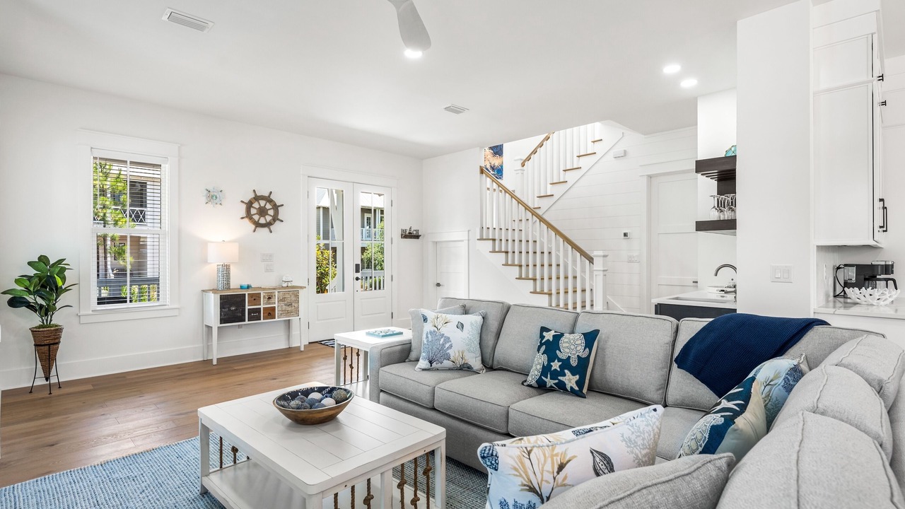 Photo of Livingroom in Lakeside at Blue Mountain Beach
