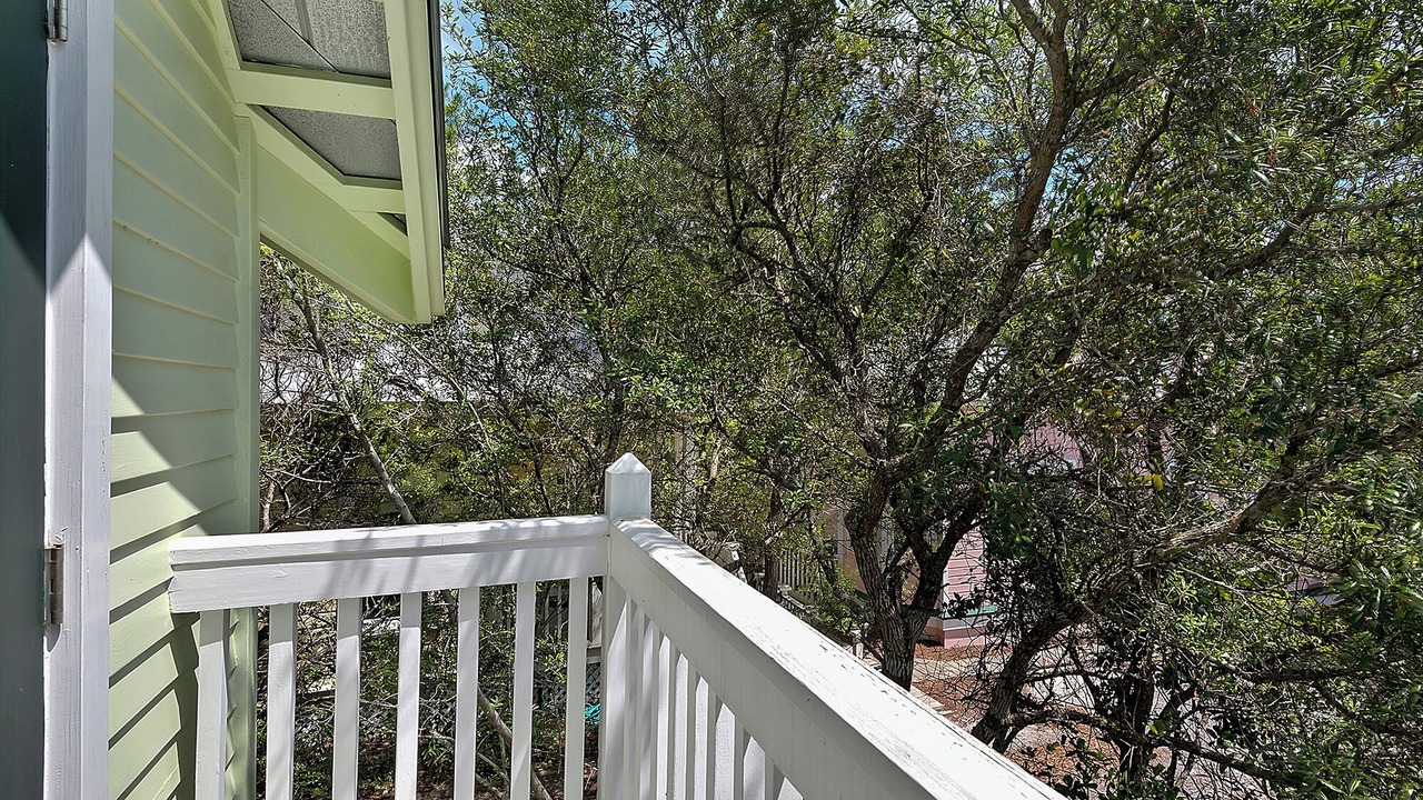 Photo of Patio Balcony in Seaside