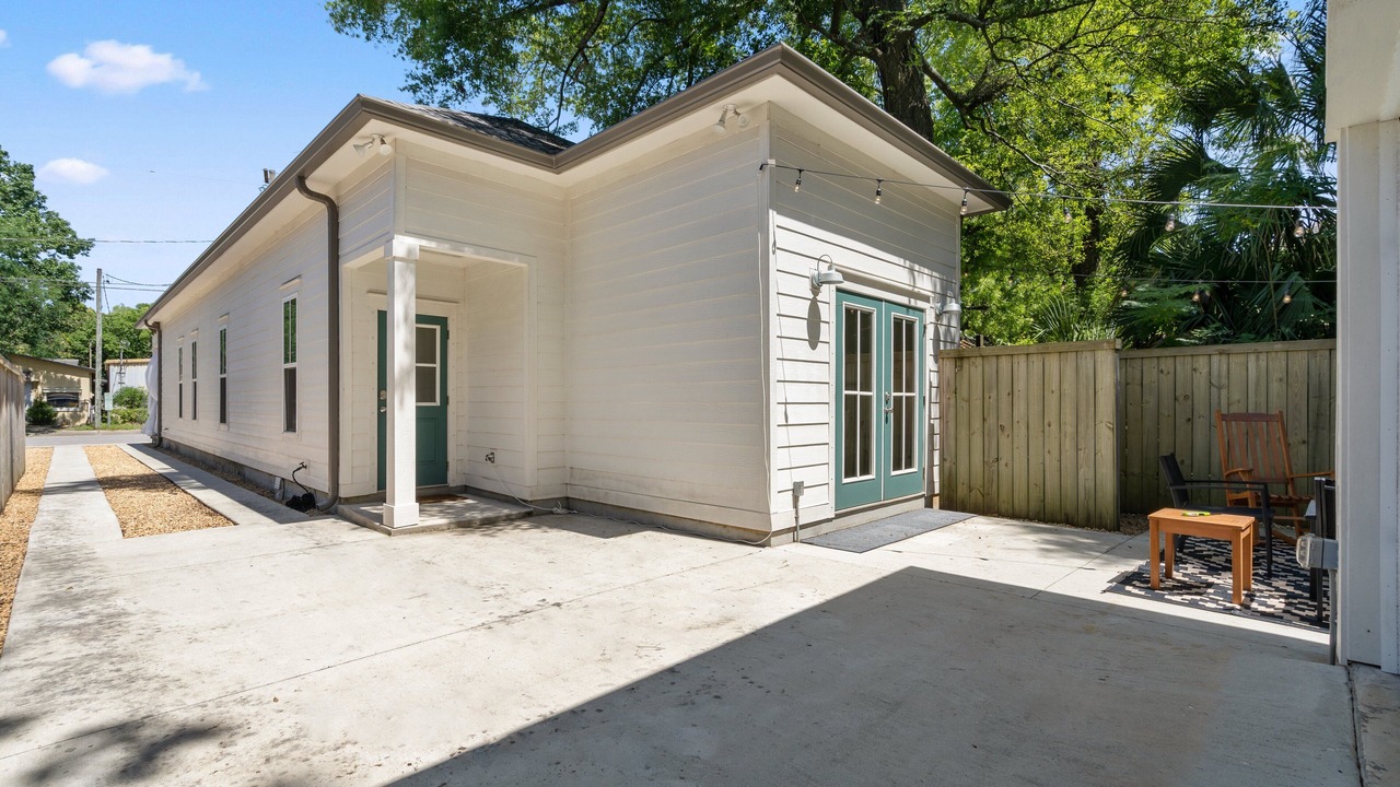 Photo of Outdoor in Old East Hill