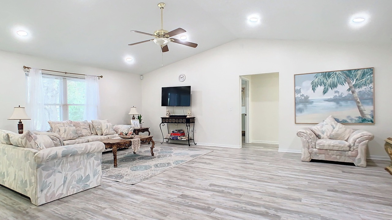Photo of Livingroom in Port Malabar