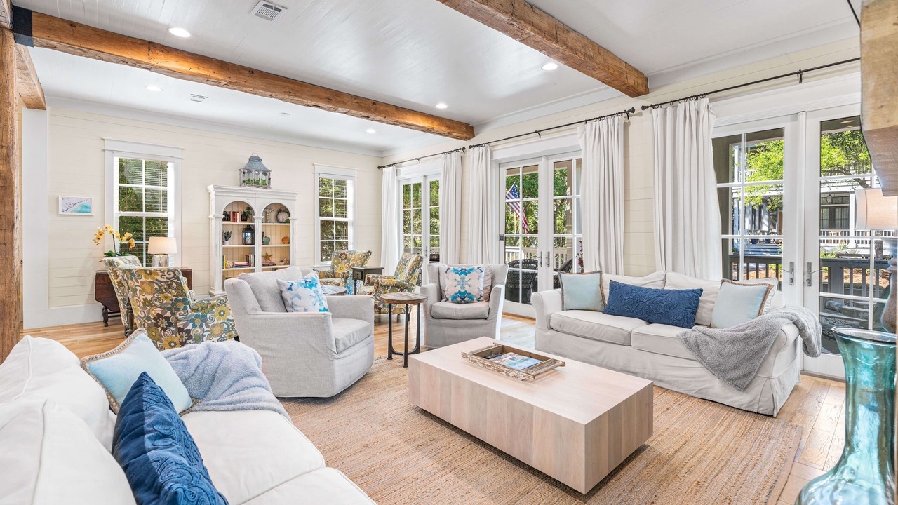 Photo of Livingroom in Forest District