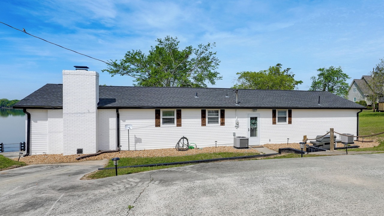Photo of Others in Centre
