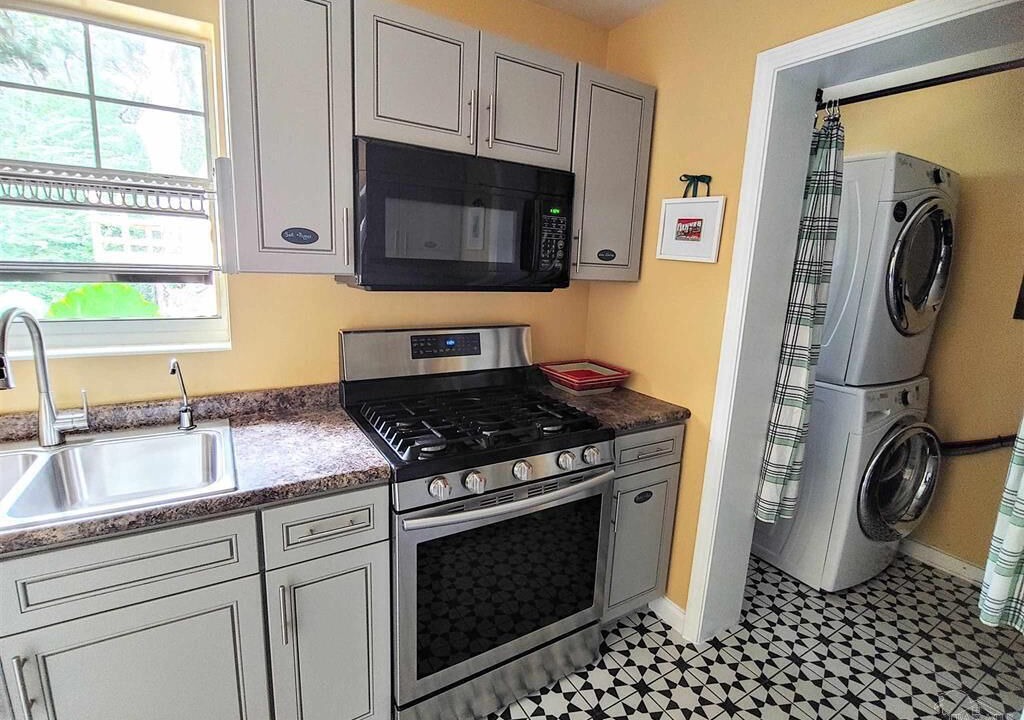 Photo of Kitchen in West Pensacola