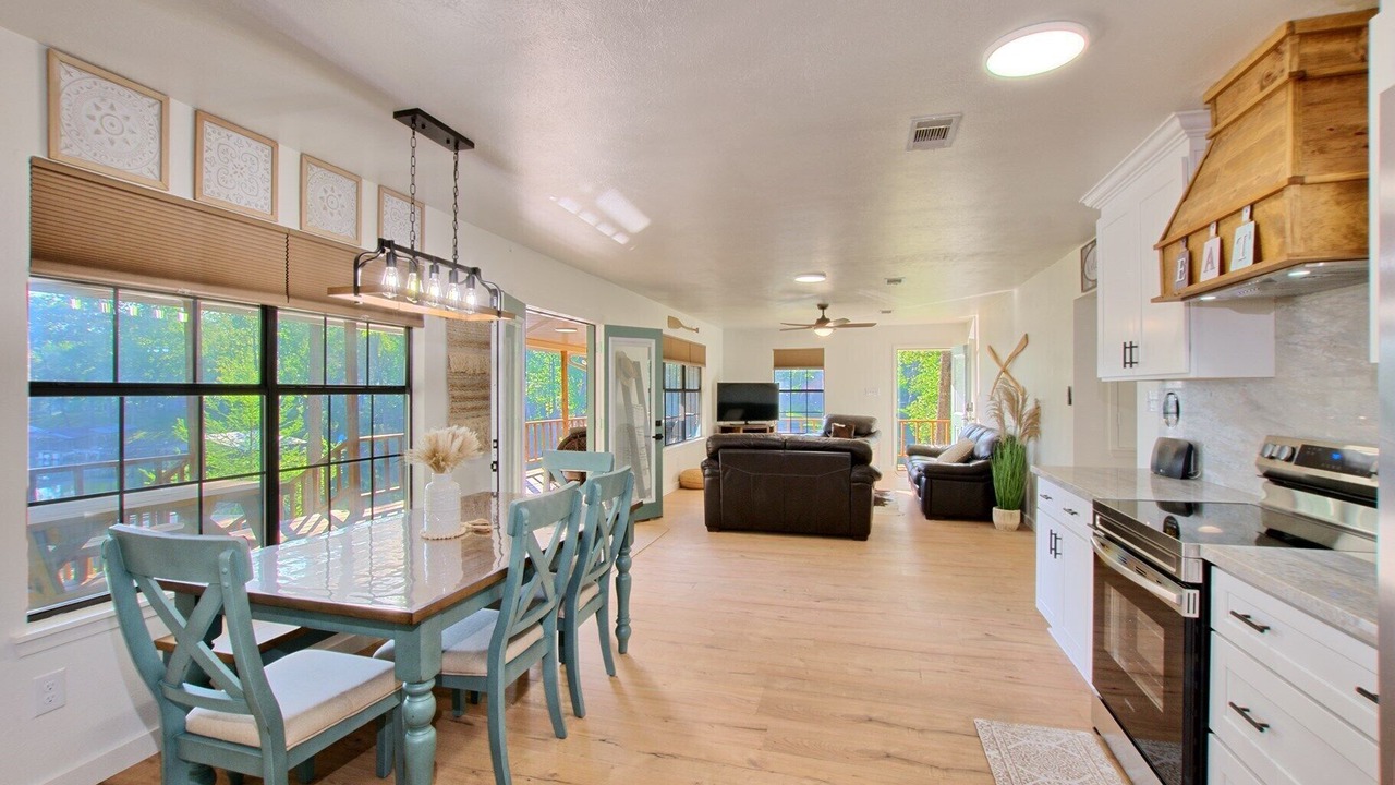 Photo of Kitchen in South Toledo Bend