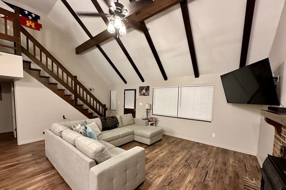Photo of Livingroom in Charenton