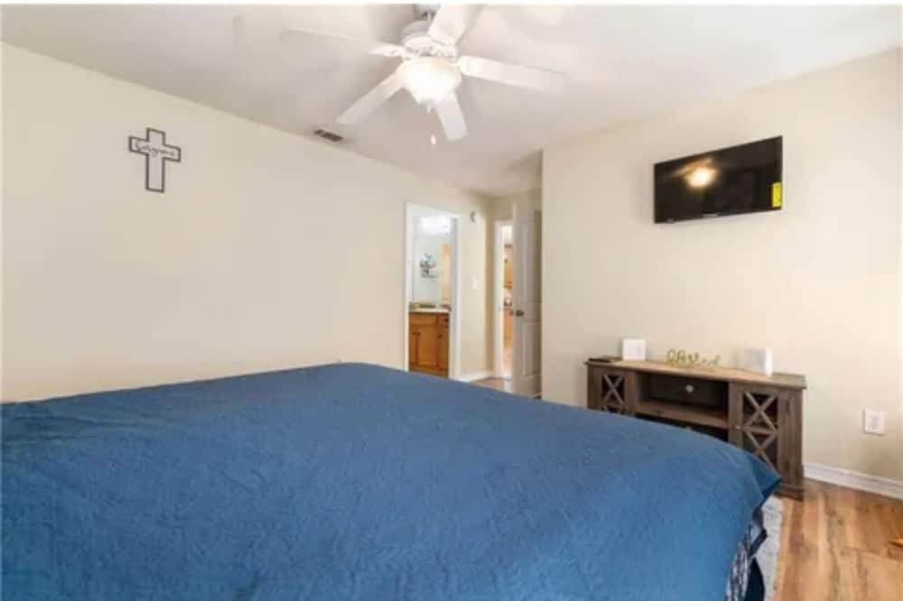 Photo of Bedroom in Mobile