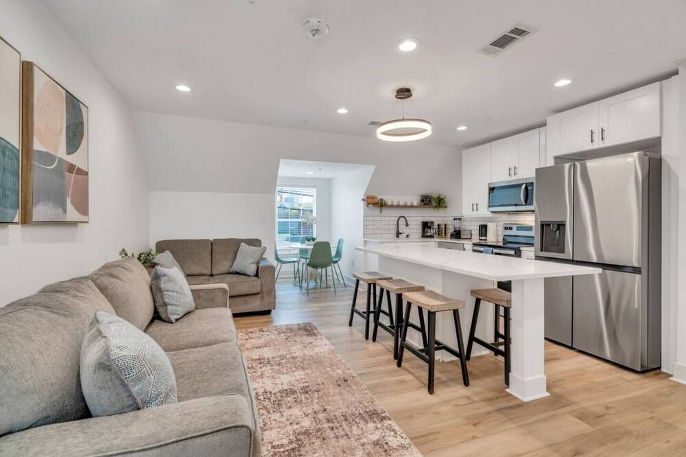 Photo of Bedroom in Tulane - Gravier