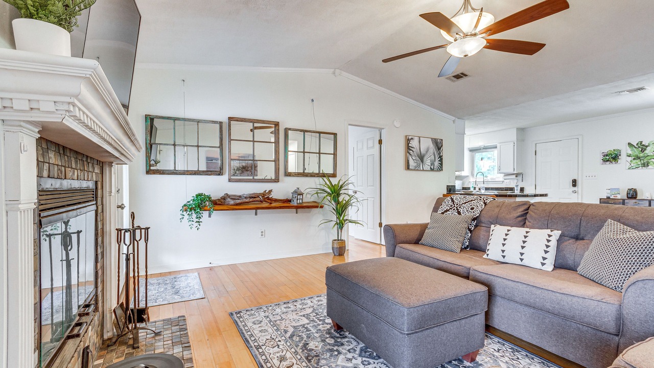 Photo of Livingroom in Florida Panhandle